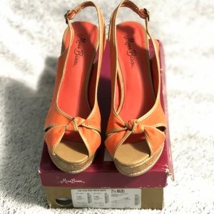 Women’s wedges size 7.5